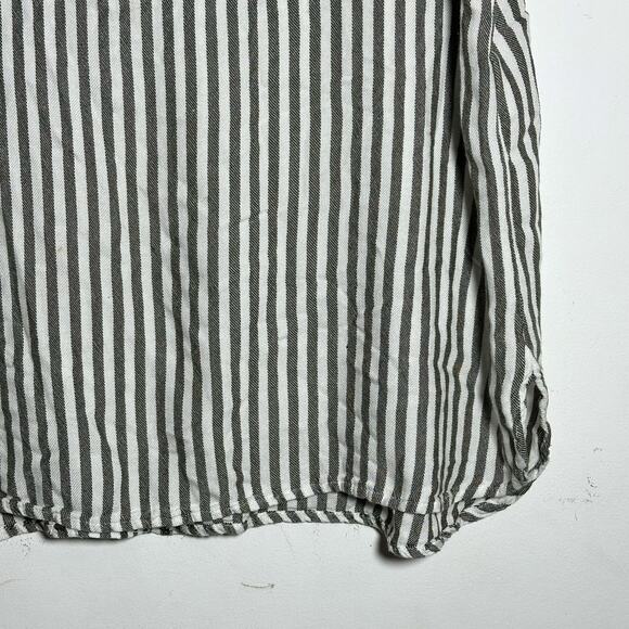Jones New York Signature XL Grey White Striped Linen Blend Tunic V-Neck Top - Picture 15 of 15